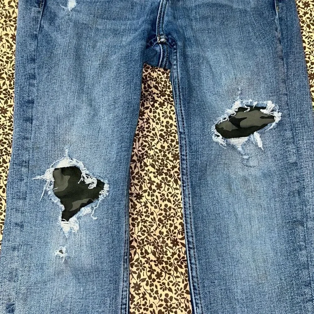 Abercrombie kids camo patch jeans 9/10